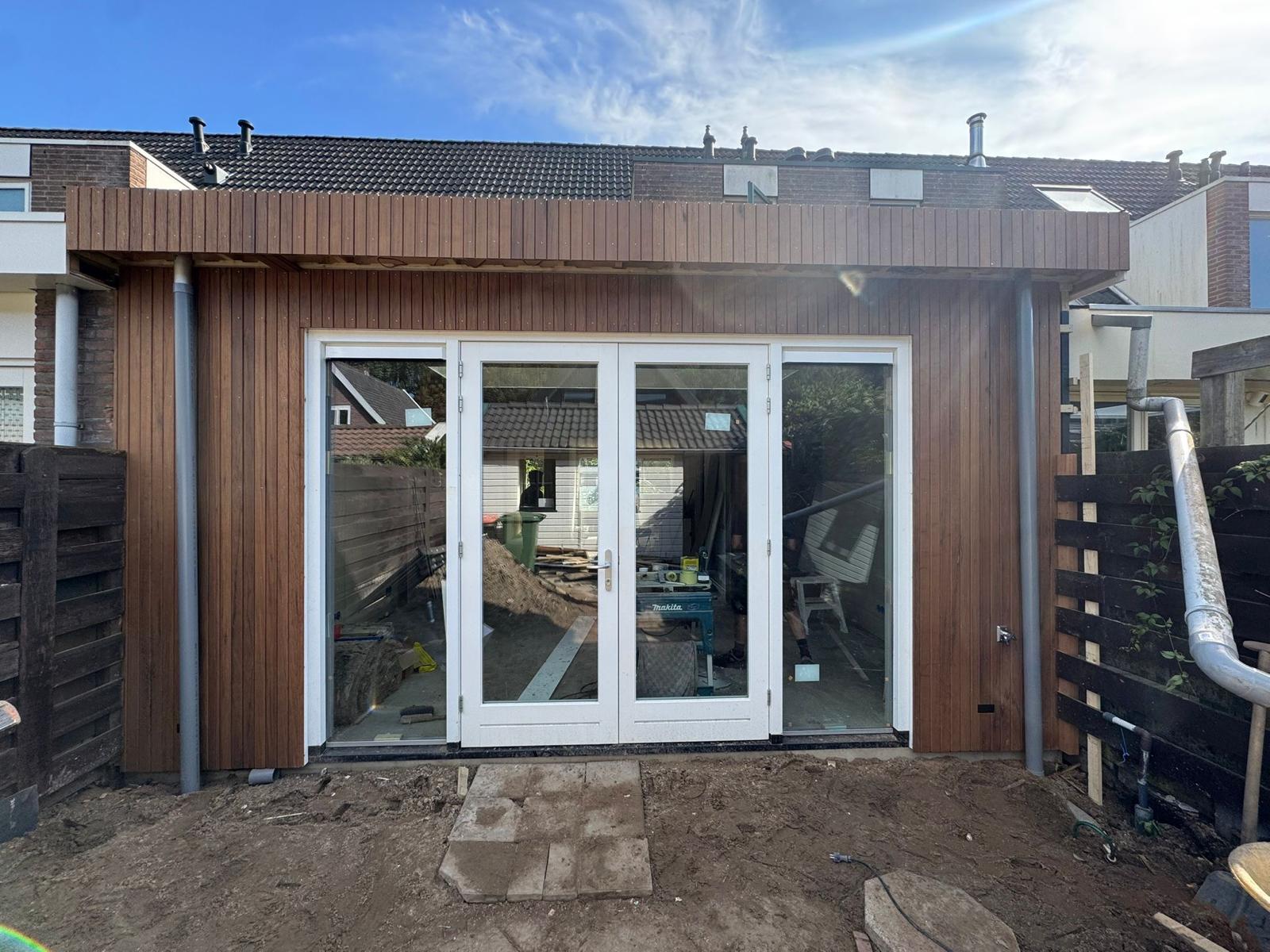 Aanbouw plaatsen achteraf