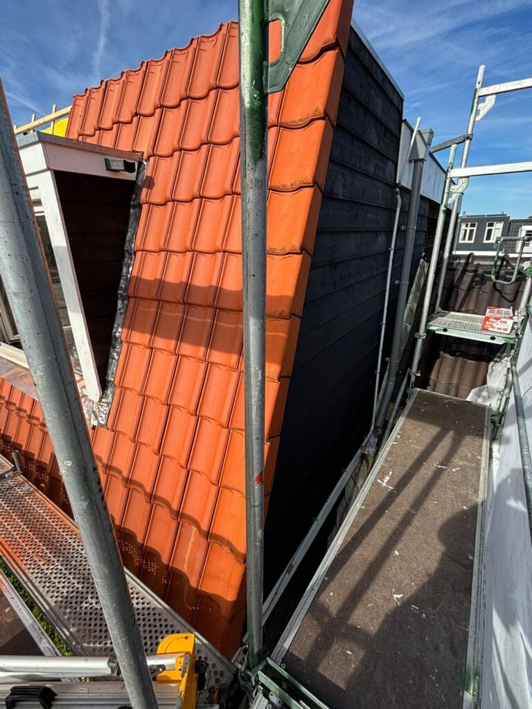 Dakkapel plaatsen en afwerken