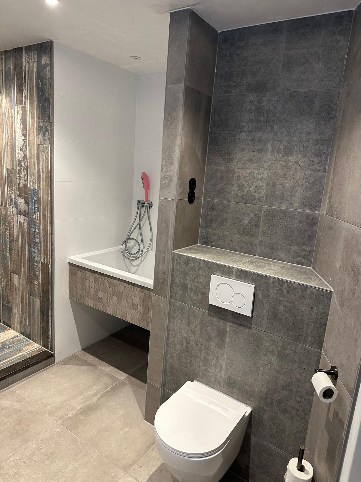 Toilet en badkamer renovatie