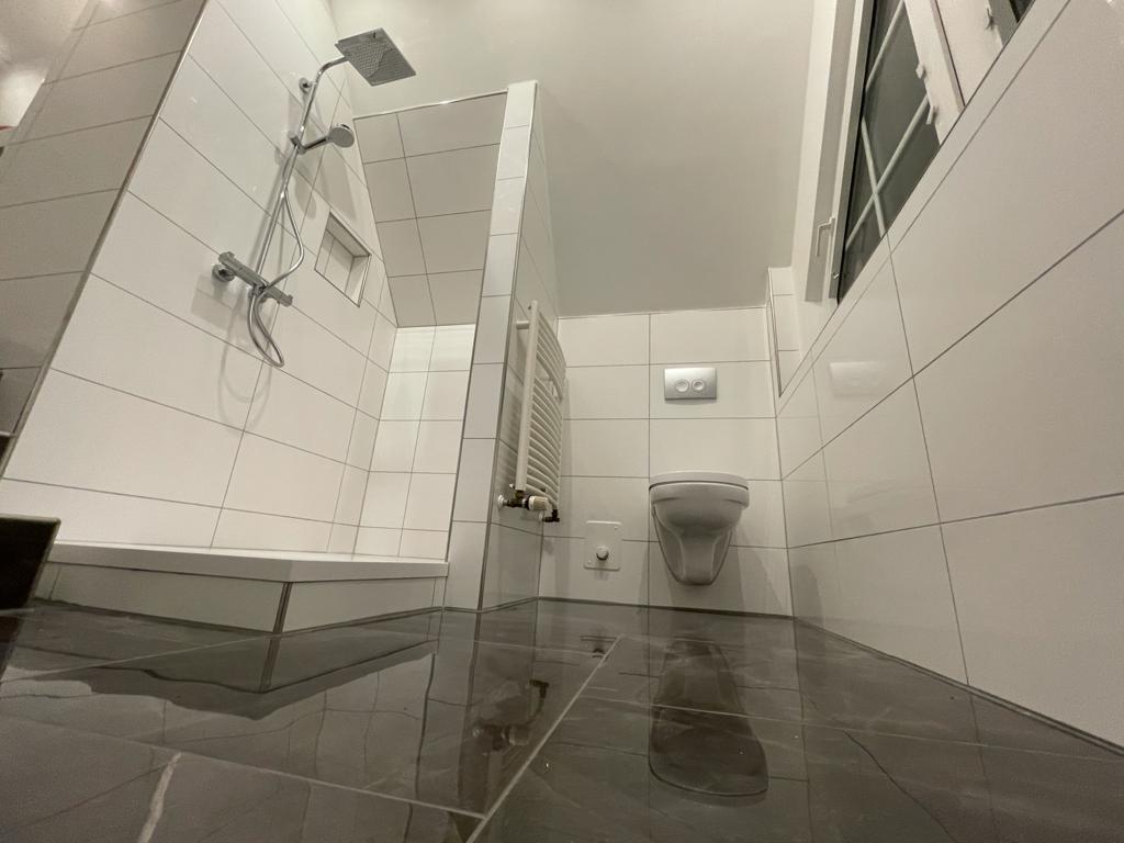 badkamers renoveren met wandpanelen
